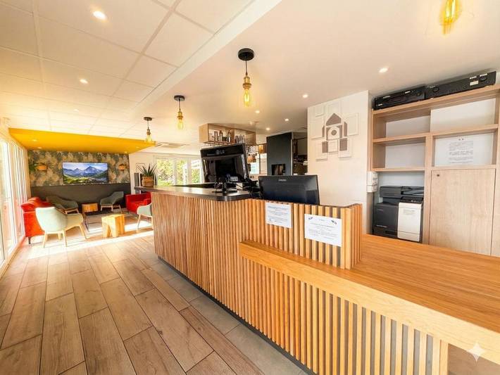 Hôtel pour 3 personnes, avec jardin, animaux acceptés à Buchères