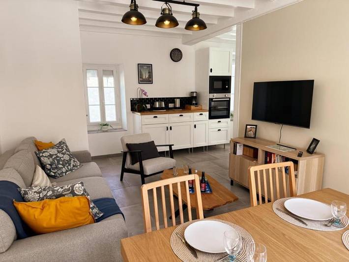 Location de vacances pour 4 personnes, avec terrasse dans La Chapelle-Saint-Martin-en-Plaine