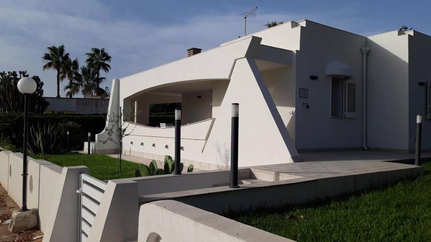Villa voor 6 personen, with Balkon and Terras as well as Tuin and Uitzicht in San Lorenzo