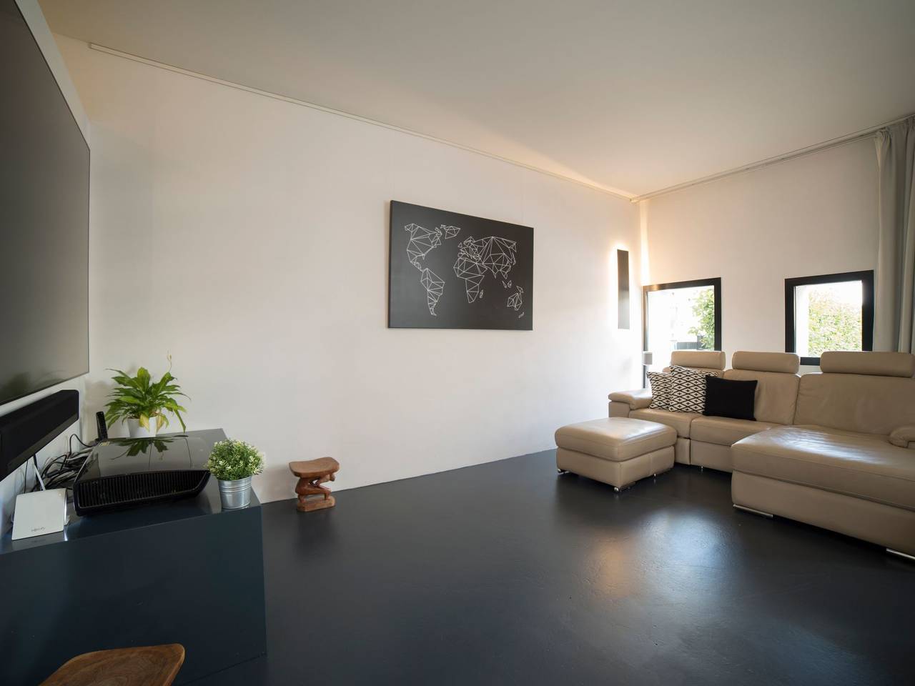 La Grange Emnitan in Saint-Genis-Pouilly, Gex