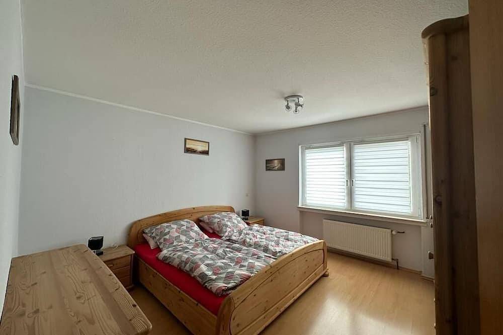 Ganze Wohnung, Ferienwohnung an der Glocke, 74qm, Terrasse, 2 Schlafzimmer, max. 3 Personen in Plettenberg, Märkischer Kreis