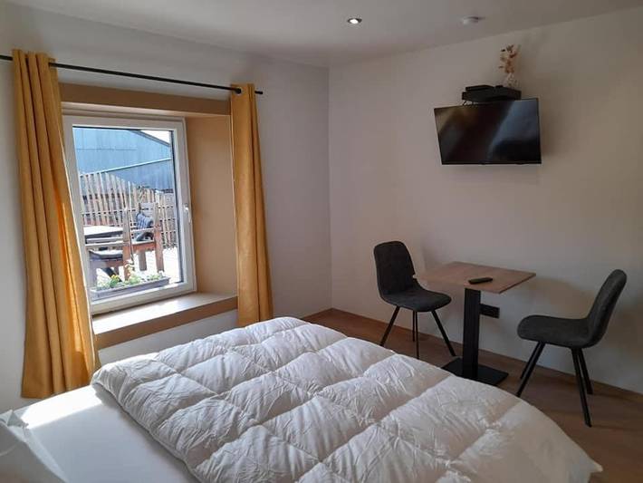 Gîte pour 2 personnes, avec jardin dans Ambly - 2