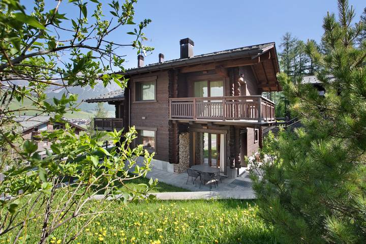 Chalet für 6 Personen, mit Whirlpool und Sauna sowie Garten in Livigno