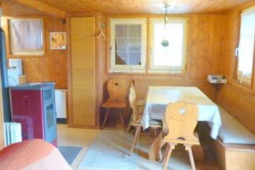Gîte pour 4 personnes, avec jardin dans Saint Luc