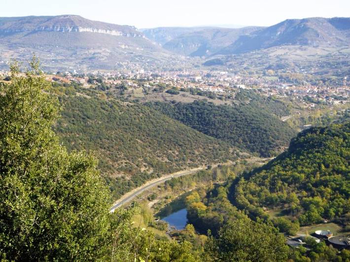 Hôtel pour 4 personnes, avec vue et terrasse à Pont-de-Salars - 4
