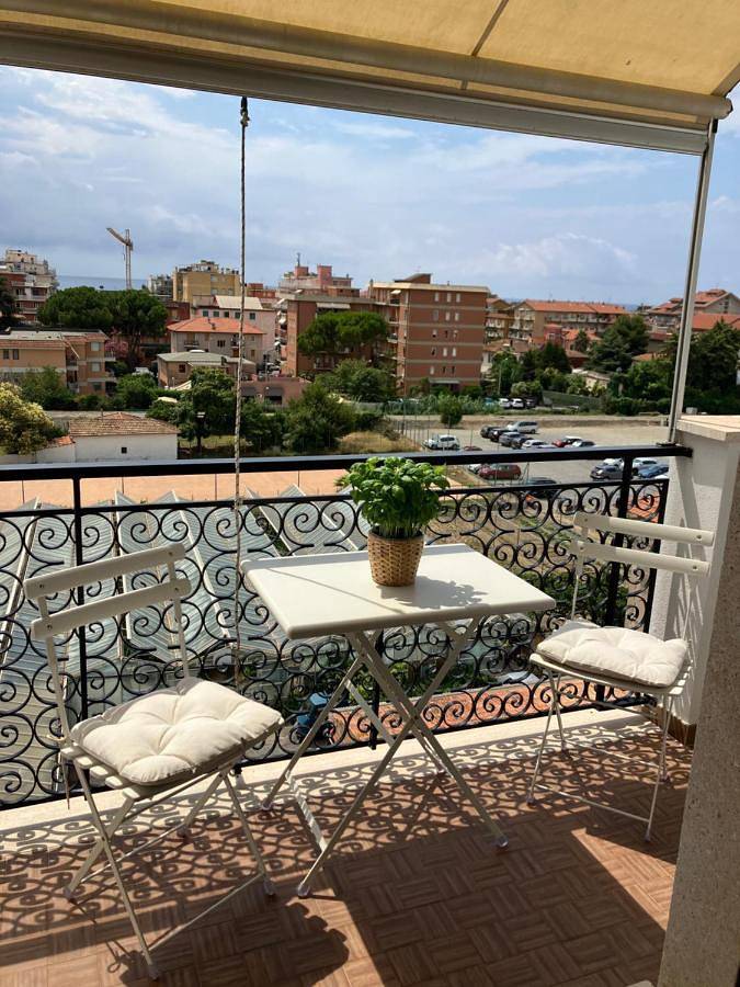 Ferienwohnung für 4 Personen, mit Balkon und Ausblick - 1