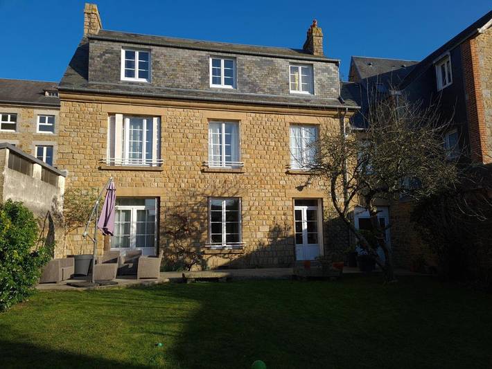 Gîte pour 2 personnes, avec vue ainsi que terrasse et jardin à Avranches - 4