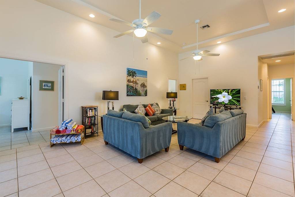 Vacation Home for 10 Guests in Marco Island, Collier County