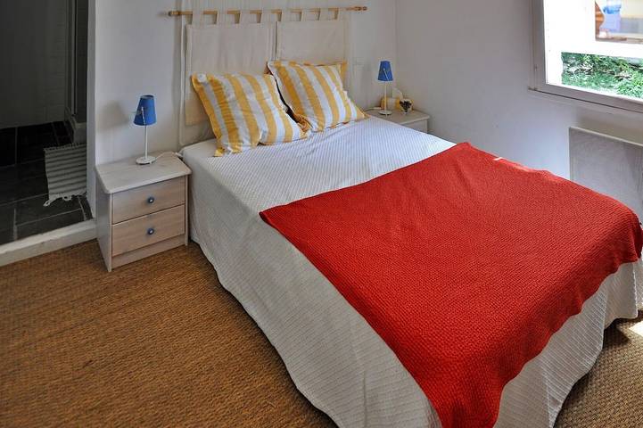 Location de vacances pour 9 personnes, avec terrasse à Lacoste - 4