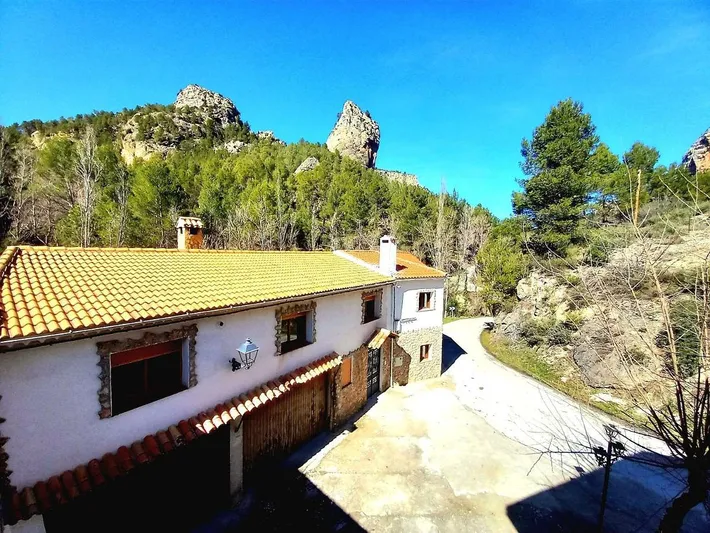 Ferienwohnung für 4 Personen, mit Pool und Ausblick sowie Garten und Balkon - 1