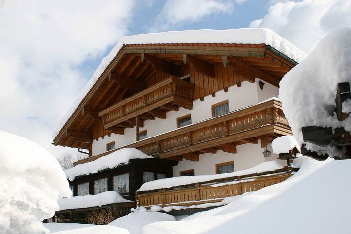 Ferienwohnung für 3 Personen, mit Balkon und Terrasse sowie Garten