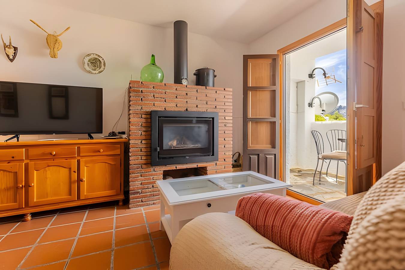 Holiday Home 'Los Compadres' with Mountain View, Shared Pool and Wi-Fi in Capileira, Granada Province