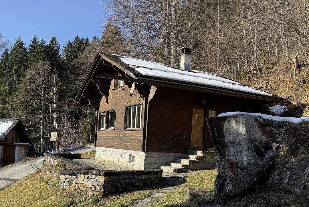 Revier am Waldrand in Glaris Sur, Cantón de Glaris