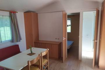 Camping pour 4 Personnes dans Plonévez-Porzay, Région de Châteaulin, Photo 3