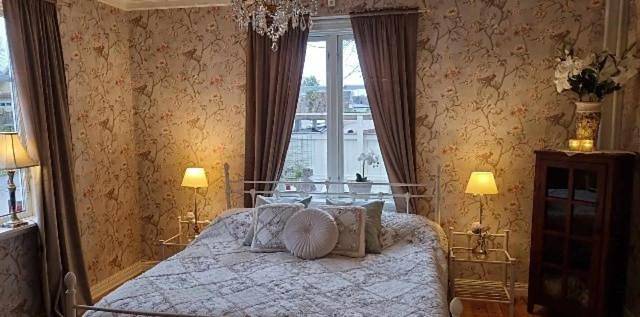 Double Room with Private Bathroom in Säffle, Vänern