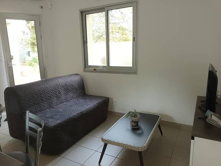 Gîte pour 4 personnes, avec terrasse et jardin à Saint-Léger-les-Vignes