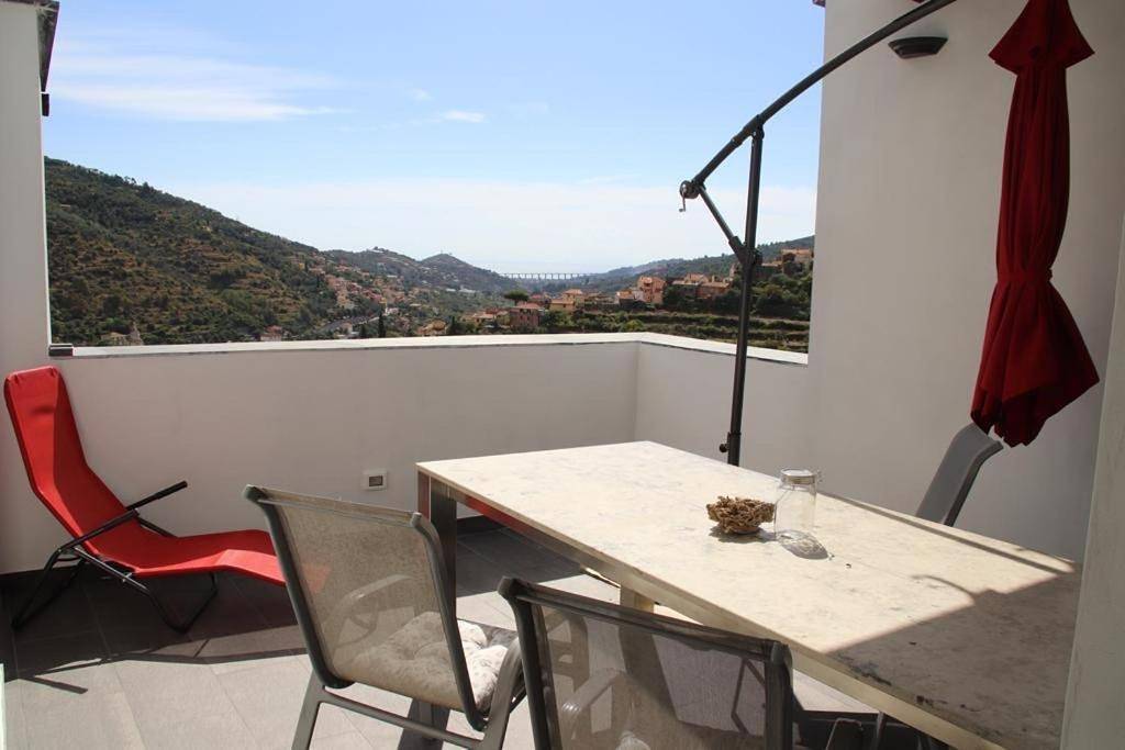 Casa Diciotto in Dolcedo, Dolcedo Gemeinde