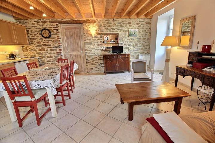 Gîte pour 2 personnes, avec Terrasse et Vue à Plessix-Balisson