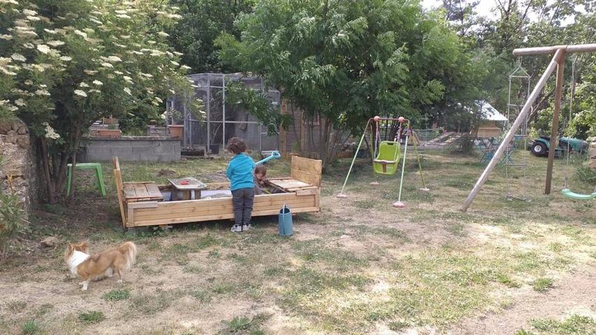 Location de vacances pour 7 personnes, avec vue et jardin à Gluiras - 4