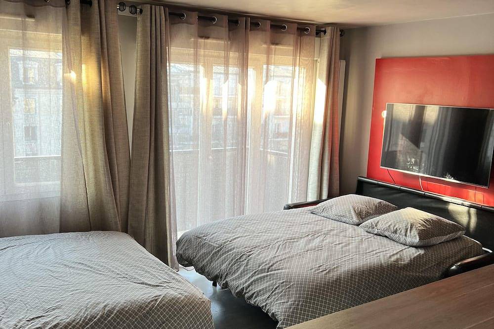 Appartement entier, Appartement Disneyland Paris face de la gare Rer val d'Europe/navette gratuite in Serris, Seine-et-Marne