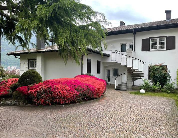 Location de vacances pour 4 personnes, avec jardin à Omegna