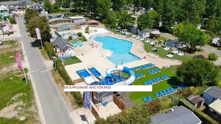 Camping pour 4 personnes, avec piscine et jardin, animaux acceptés