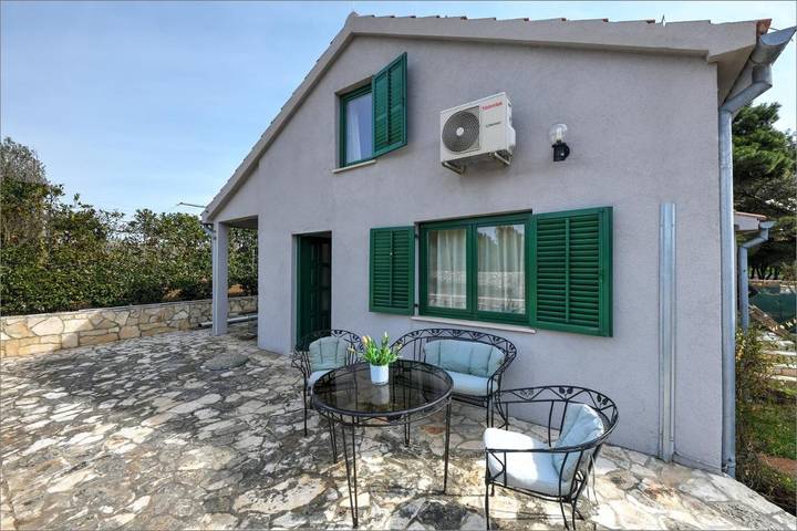 Appartamento vacanze per 4 persone, con terrazza e panorama nonché giardino - 1