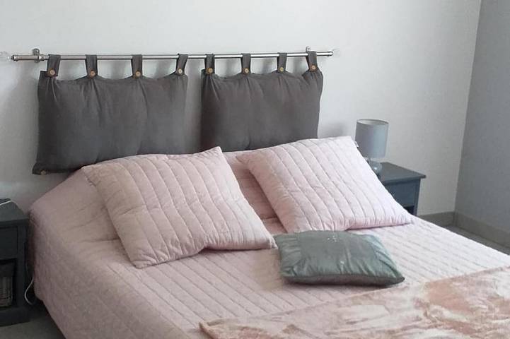 Location de vacances pour 6 personnes, avec terrasse et jardin à Orgnac-l'Aven - 2