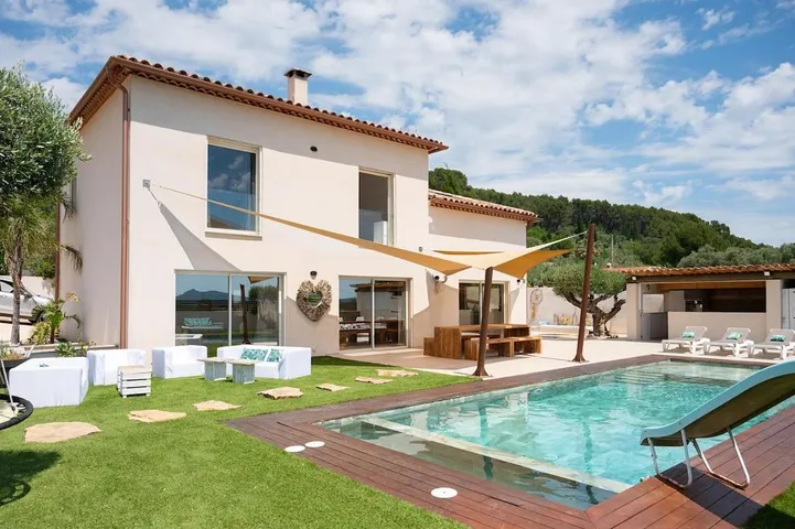 Villa for 12 people, with garden and pool, with pets - 1