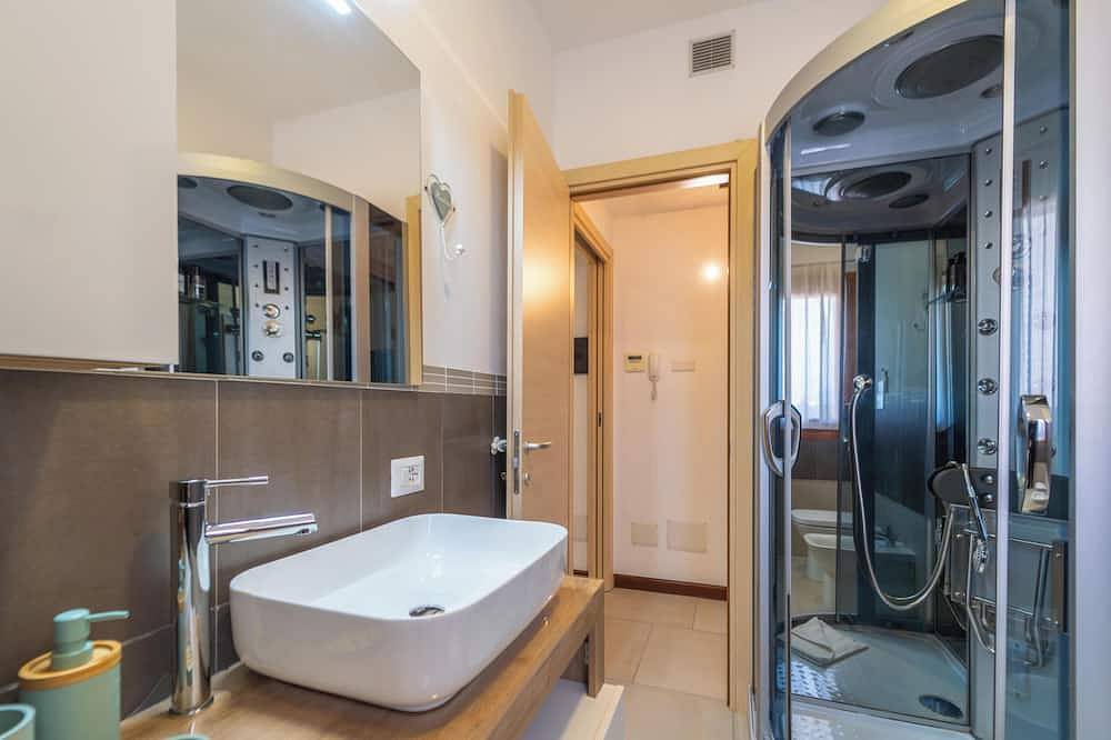Ganze Wohnung, Center Style House Apartment in Terranoa/Olbia, Olbia