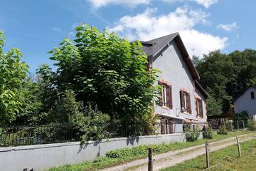 Cottage pour 2 personnes, avec terrasse et jardin à Saint-Honoré-les-Bains