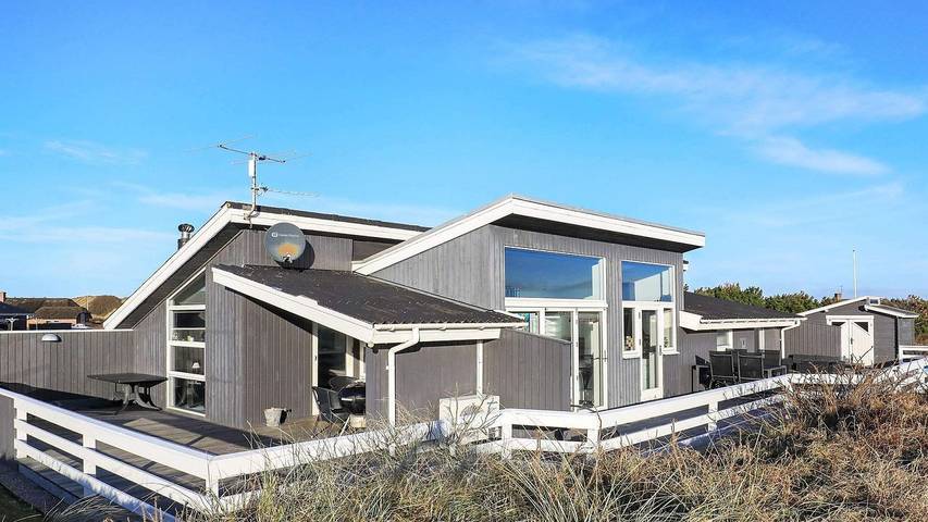 Ferienhaus für 9 Personen, mit Whirlpool und Terrasse in Klegod