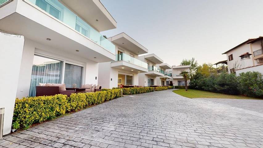 Hôtel pour 6 personnes, avec vue et jardin ainsi que piscine et bassin pour enfant, animaux acceptés dans Ormos Panagias - 3
