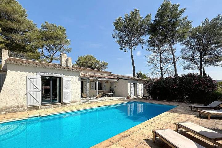 Villa pour 6 personnes, avec jardin à Mougins