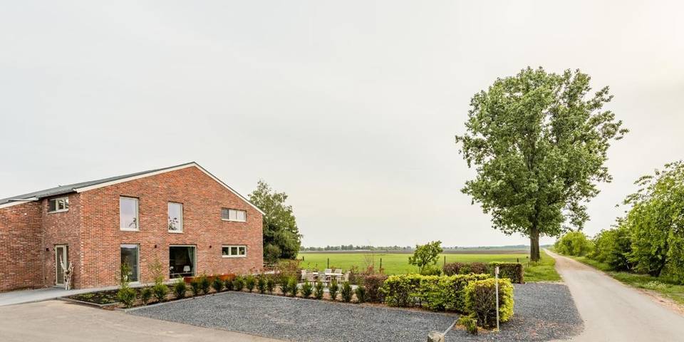 Chambre d’hôte pour 3 personnes, avec Terrasse ainsi que Jardin et Vue à Peer