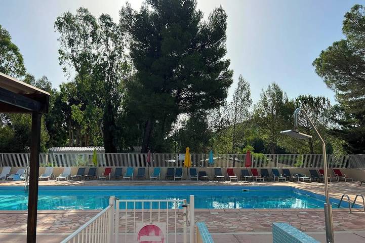 Camping pour 8 personnes à La Londe-les-Maures