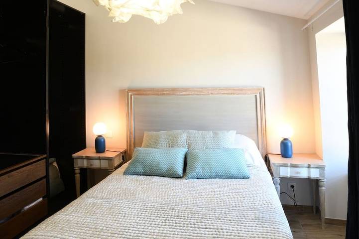 Location de vacances pour 10 personnes, avec jacuzzi dans Sigogne - 4