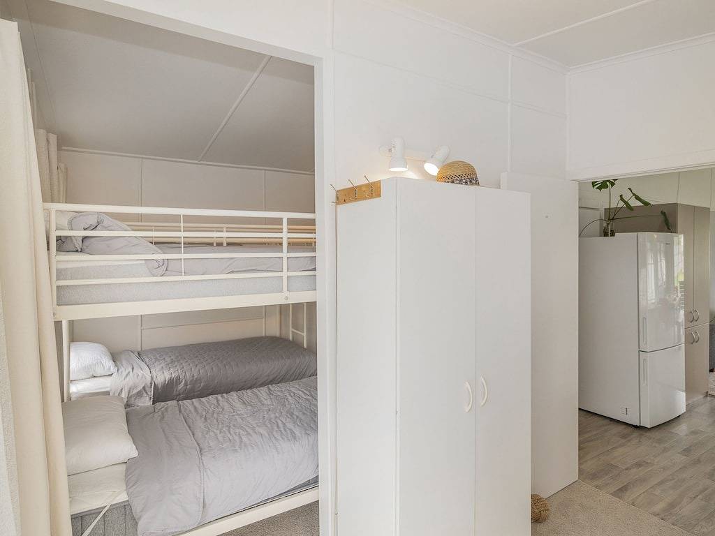 Bach Life on Seabreeze - Whangamata Holiday Home in Waikato