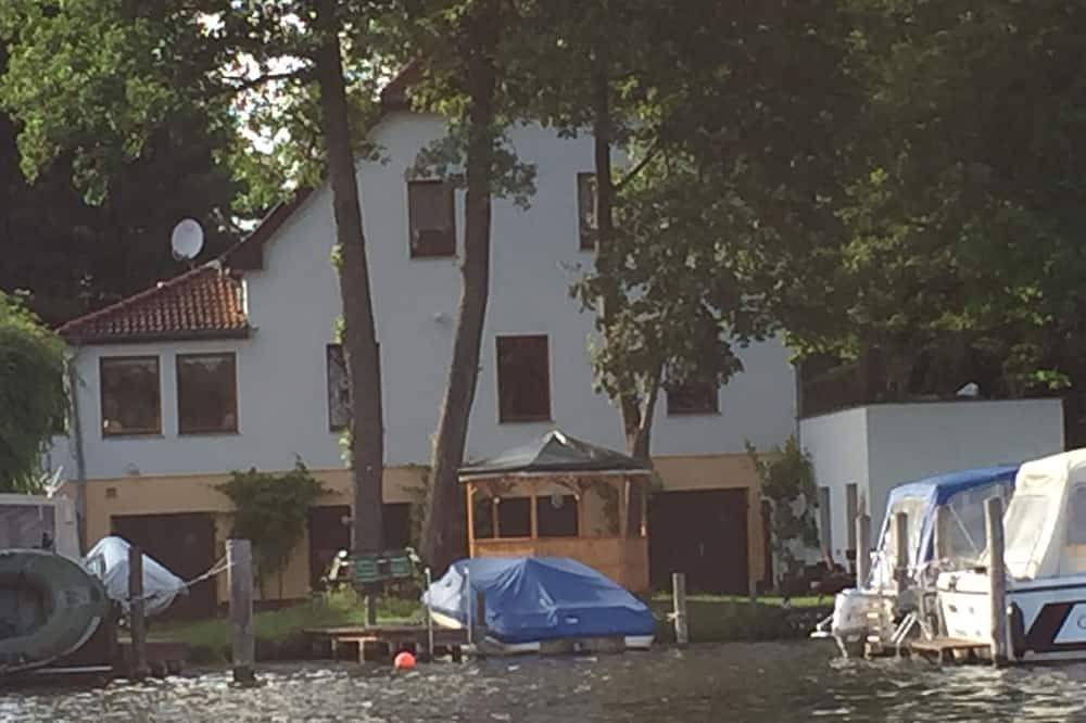 Ganze Wohnung, Kleine gemütliche Ferienwohnung direkt am Wasser in Krüpelsee, Königs Wusterhausen