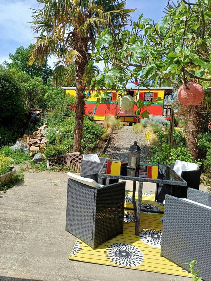 Location de vacances pour 2 personnes, avec terrasse ainsi que jardin et vue, animaux acceptés à Le Mesnil-Garnier - 2