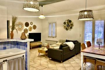 Maison d’hôte pour 4 personnes, avec piscine et jardin à Roussillon