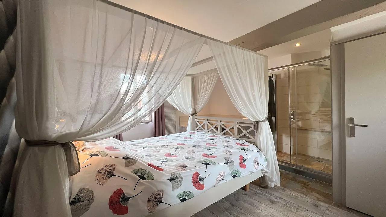 Appartement de vacances entier, Appartement de vacances pour 3 personnes avec jacuzzi in Rabastens, Région d'Albi