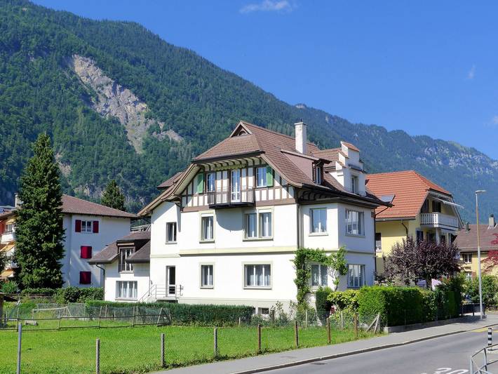 Ferienwohnung für 5 Personen, mit Garten und Balkon in Interlaken