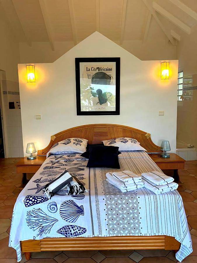 Location de vacances pour 10 personnes, avec jardin ainsi que vue et piscine dans Plage de l'Autre Bord - 3