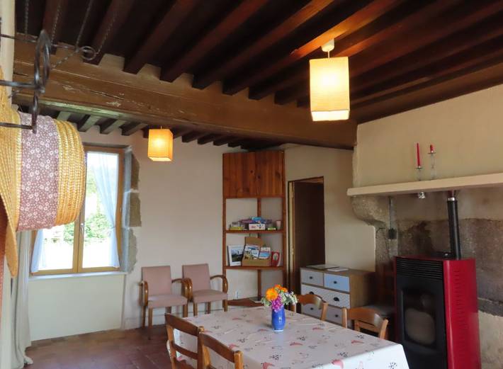 Gîte pour 5 personnes, avec jardin dans Nièvre - 2