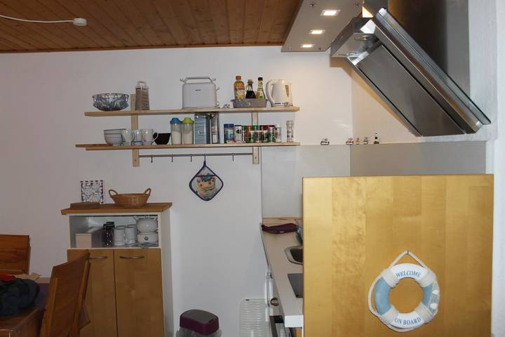 Ganze Ferienwohnung, Appartement/Fewo 2, Dusche, Wc, Wohn-/Schlafraum in Kiel, Kieler Bucht