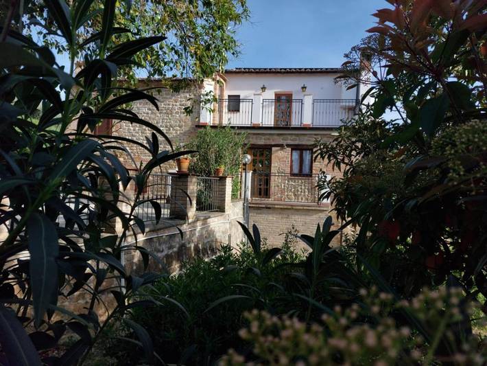 Ferienwohnung für 3 Personen, mit Balkon und Whirlpool sowie Terrasse und Garten in Penna San Giovanni