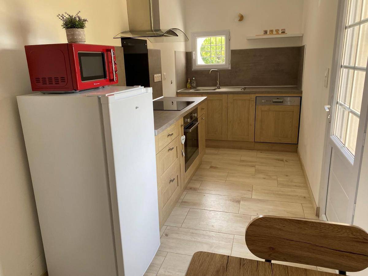 Appartement entier, One-Bedroom Apartment in Mouleydier, Périgord Pourpre