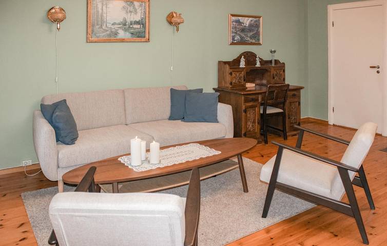 Casa de vacaciones para 5 personas con terraza in Olden, Oldevatnet