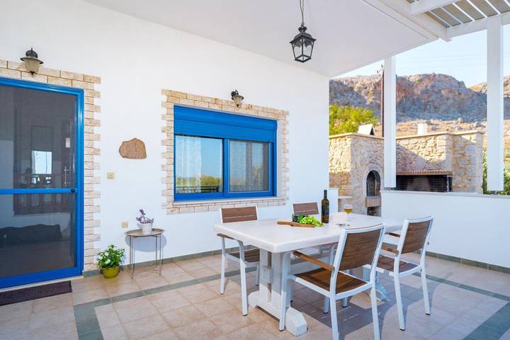 Ferienwohnung für 4 Personen, mit Ausblick und Garten sowie Terrasse, kinderfreundlich in Sitia Gemeinde